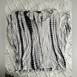 Forever 21 Black and White Tie-Dye V-Neck Tunic
